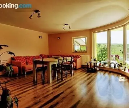 Casa De Vacanta Nyaraló